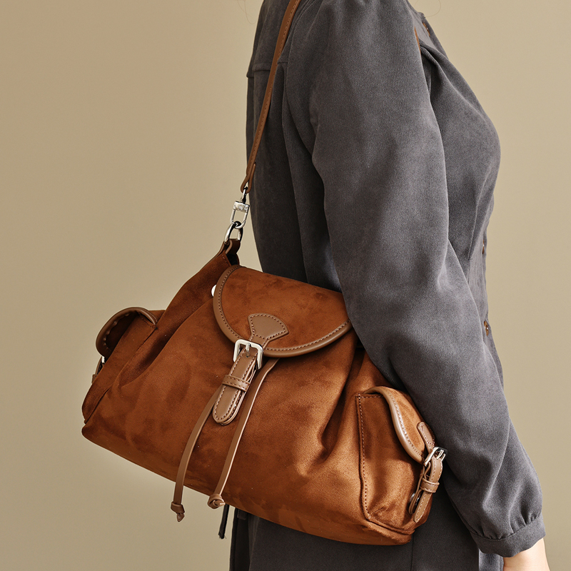 England Style Faux Suede Bags  - Luxury Bags England recension och pris
