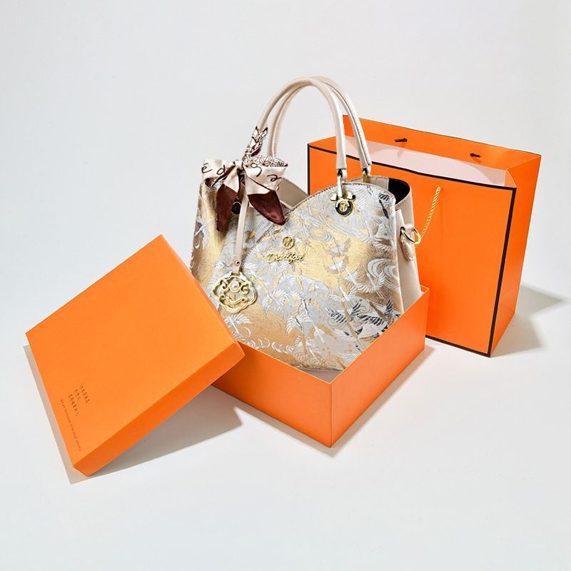Holiday Gift Light Luxury Nati - Luxury Bags Levels recension och pris
