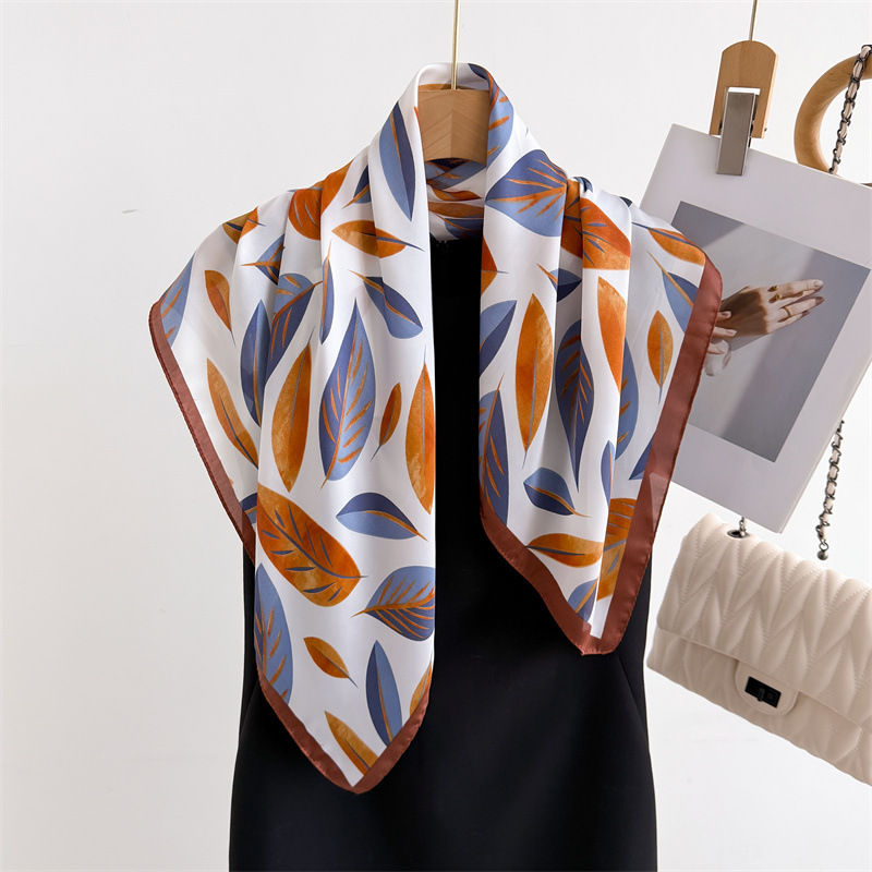 Luxury Brand Print 70cm Square - Luxury Bags Women Brands recension och pris