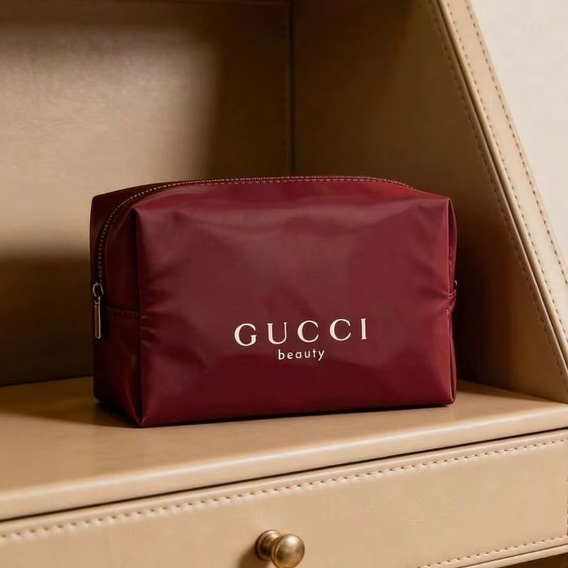 Gucci’s Bag Durable Red Canvas - Luxury Bags Gucci recension och pris